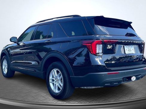 Used 2026 Ford Explorer Active AWD/4WD image 5