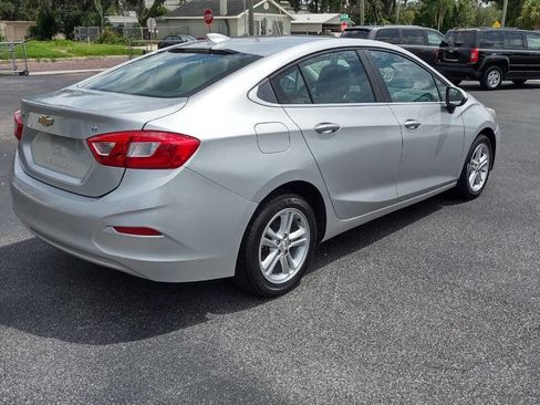 Used 2016 Chevrolet Cruze LT w/ Convenience Package image 4