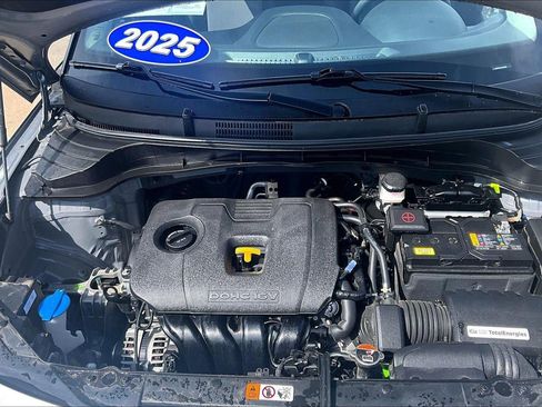 Used 2025 Kia Soul LX FWD image 31