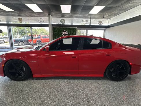 Used 2021 Dodge Charger R/T RWD image 2