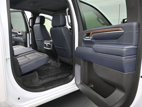 Used 2024 Chevrolet Silverado 3500 High Country w/ High Country Premium Package image 14