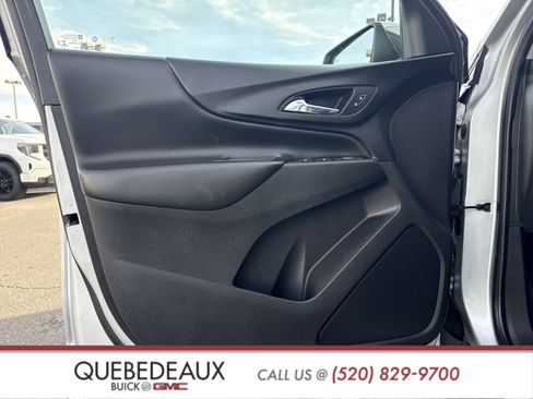 Used 2020 Chevrolet Equinox LT image 11