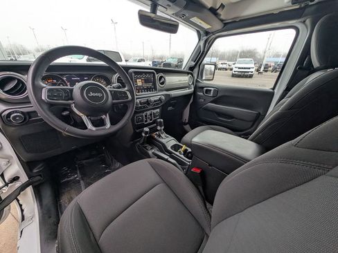 Used 2023 Jeep Wrangler Sahara image 2