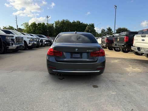 Used 2017 BMW 330i Sedan RWD image 40