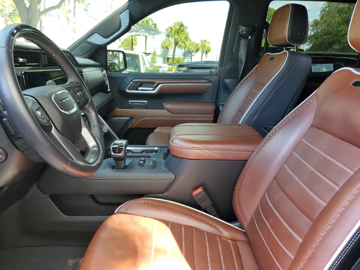 Used 2025 GMC Sierra 1500 Denali Ultimate AWD/4WD image 19