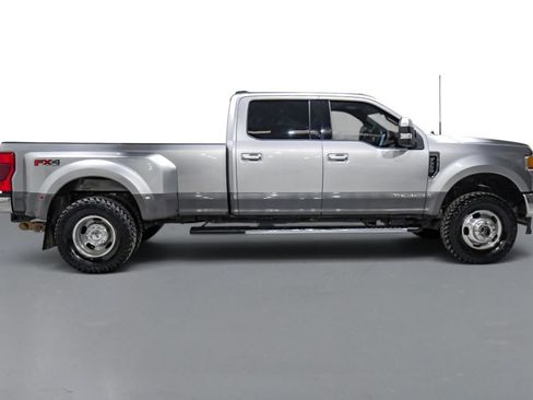 Used 2022 Ford F350 Lariat w/ Lariat Value Package AWD/4WD image 5