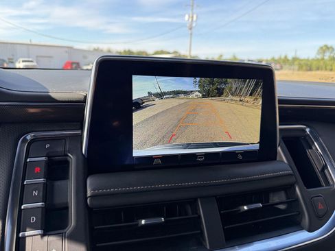 Used 2022 GMC Yukon AT4 w/ Max Trailering Package image 17