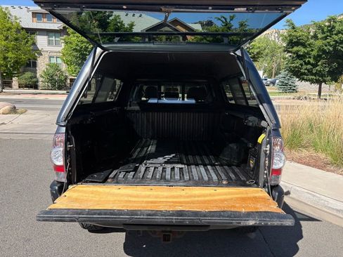 Used 2012 Toyota Tacoma 4x4 Double Cab image 8