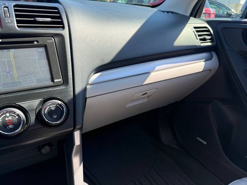 Used 2015 Subaru Forester 2.5i Limited AWD/4WD image 61