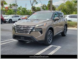 Used 2025 Nissan Rogue SV FWD video 1
