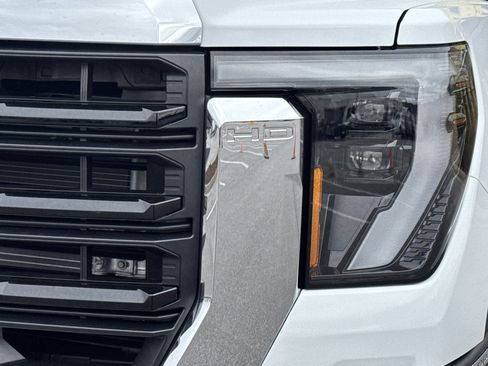 New 2026 GMC Sierra 2500 Pro w/ Convenience Package image 6