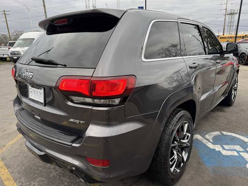 Used 2015 Jeep Grand Cherokee SRT w/ Luxury Group II image 5