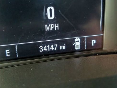 Used 2022 Chevrolet Colorado LT w/ Fleet Safety Package image 18