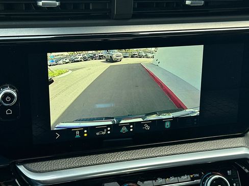Used 2022 GMC Sierra 1500 Denali w/ Technology Package AWD/4WD image 26