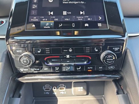 New 2026 Jeep Grand Cherokee Laredo X image 21