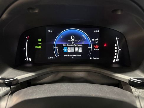 Used 2025 Toyota Camry LE image 27