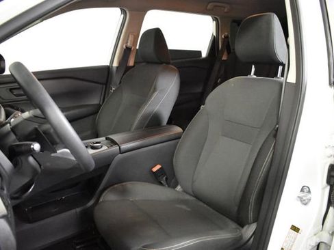 Used 2025 Nissan Rogue S AWD/4WD image 8