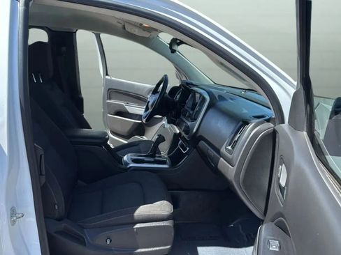 Used 2021 Chevrolet Colorado LT w/ Fleet Safety Package RWD image 23