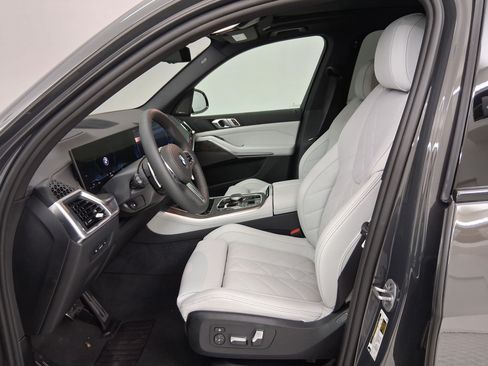 New 2026 BMW X5 sDrive40i w/ M Sport Package RWD image 3