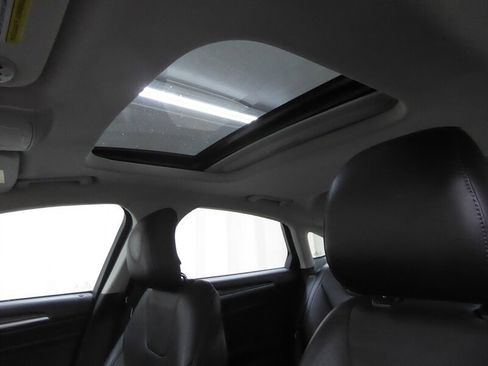 Used 2013 Ford Fusion Titanium image 16