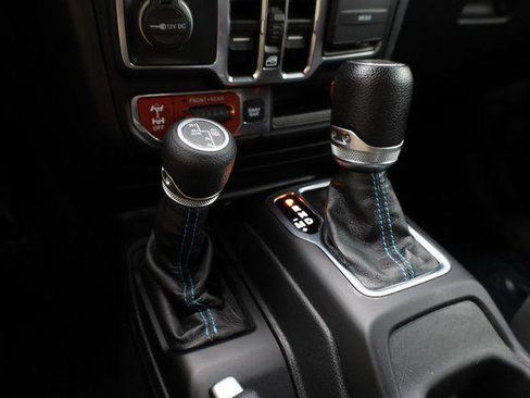 Certified 2022 Jeep Wrangler Unlimited Rubicon 4xe w/ Cold Weather Group AWD/4WD image 20