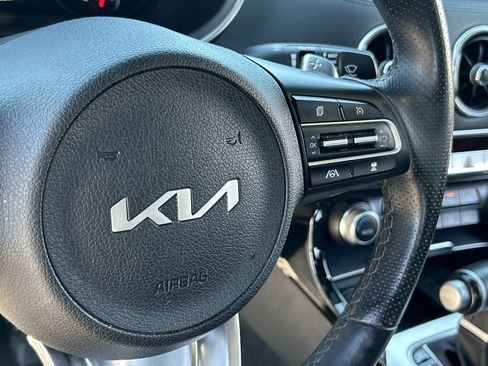 Certified 2022 Kia Stinger GT1 RWD image 25