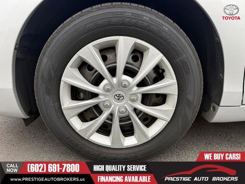 Used 2010 Toyota Camry FWD image 17
