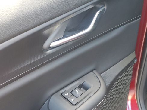 Used 2025 Jeep Grand Cherokee Laredo w/ Trailer Tow Package image 13