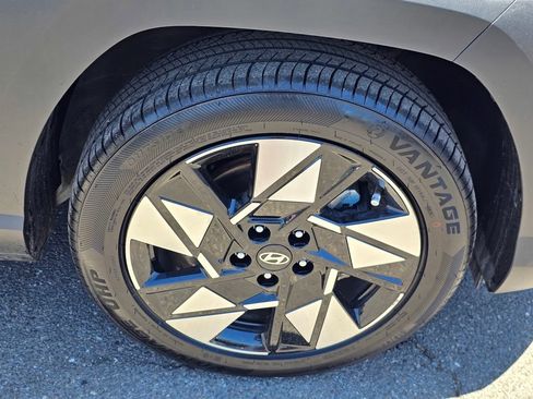 Certified 2024 Hyundai Kona SEL FWD image 10