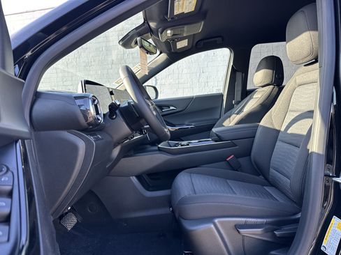 New 2026 Chevrolet Equinox LT w/ Safety and Technology Package image 10