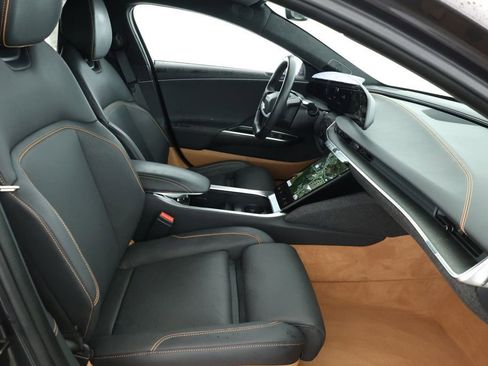 Used 2023 Lucid Air Touring image 25