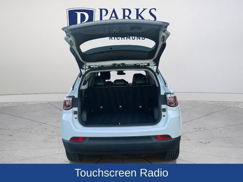 Used 2022 Jeep Compass Latitude w/ Convenience Group AWD/4WD image 19