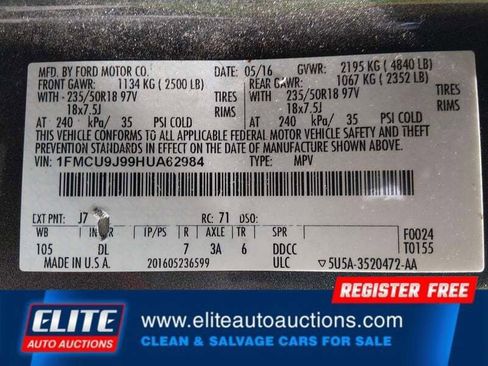 Used 2017 Ford Escape Titanium image 18