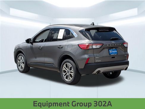 Used 2022 Ford Escape SEL AWD/4WD image 3