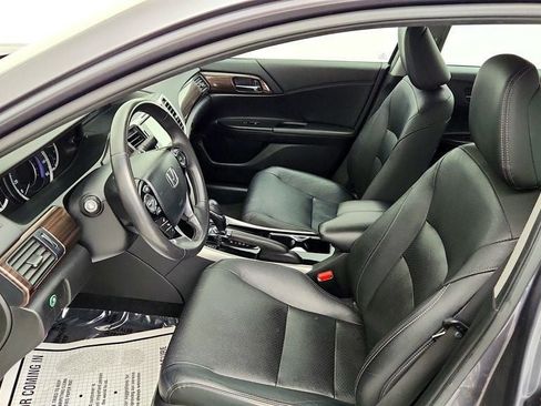 Used 2017 Honda Accord EX-L image 19