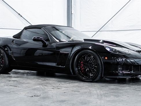 Used 2005 Chevrolet Corvette Convertible w/ Preferred Equipment Group image 1