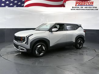Used 2027 Kia Seltos LX AWD/4WD video 1