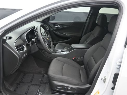 Used 2023 Chevrolet Malibu LT FWD image 12
