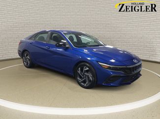 Used 2025 Hyundai Elantra Sport FWD video 3