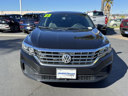 Used 2022 Volkswagen Passat 2.0T R-Line image 3