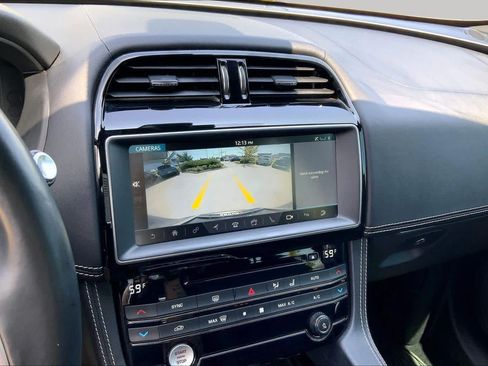 Used 2018 Jaguar F-PACE S AWD/4WD image 25