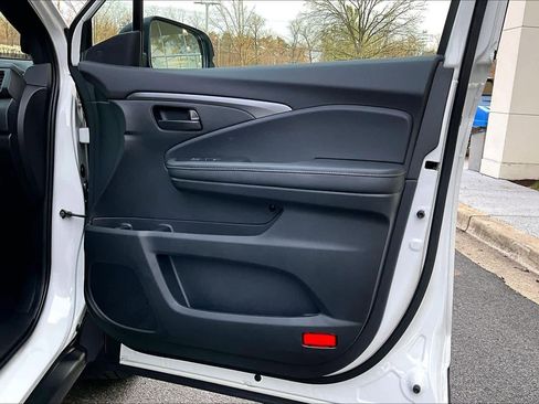 Used 2023 Honda Passport EX-L image 23