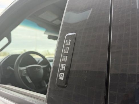 Used 2019 Ford F350 XLT w/ XLT Premium Package image 15