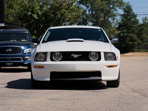 Used 2008 Ford Mustang GT Premium RWD image 2