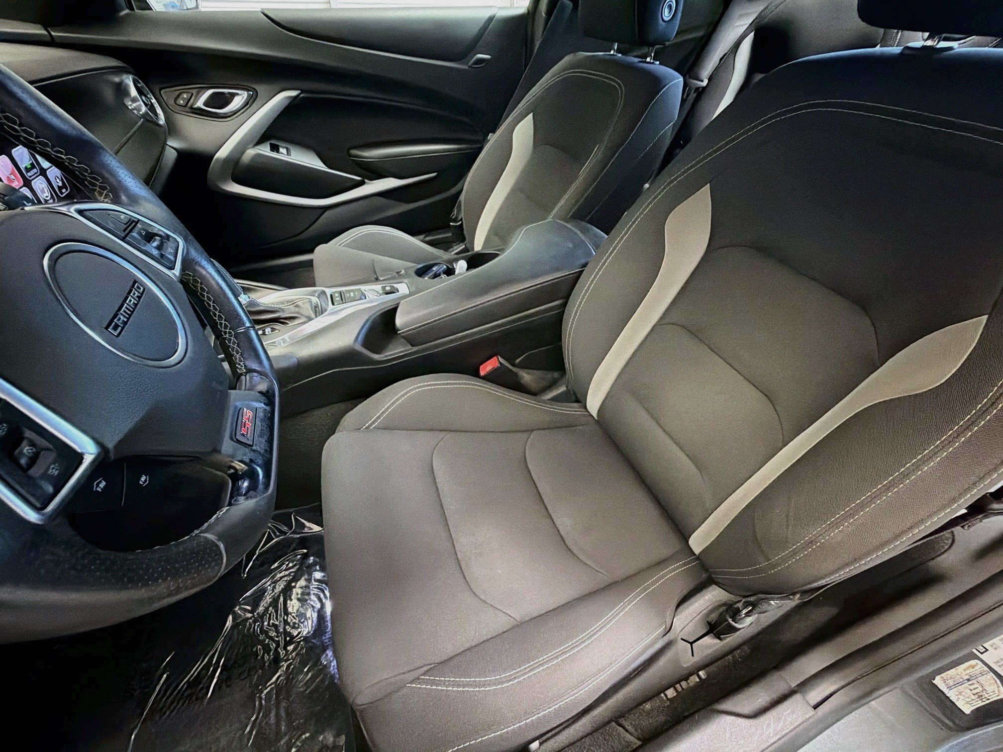 Used 2018 Chevrolet Camaro SS RWD image 10