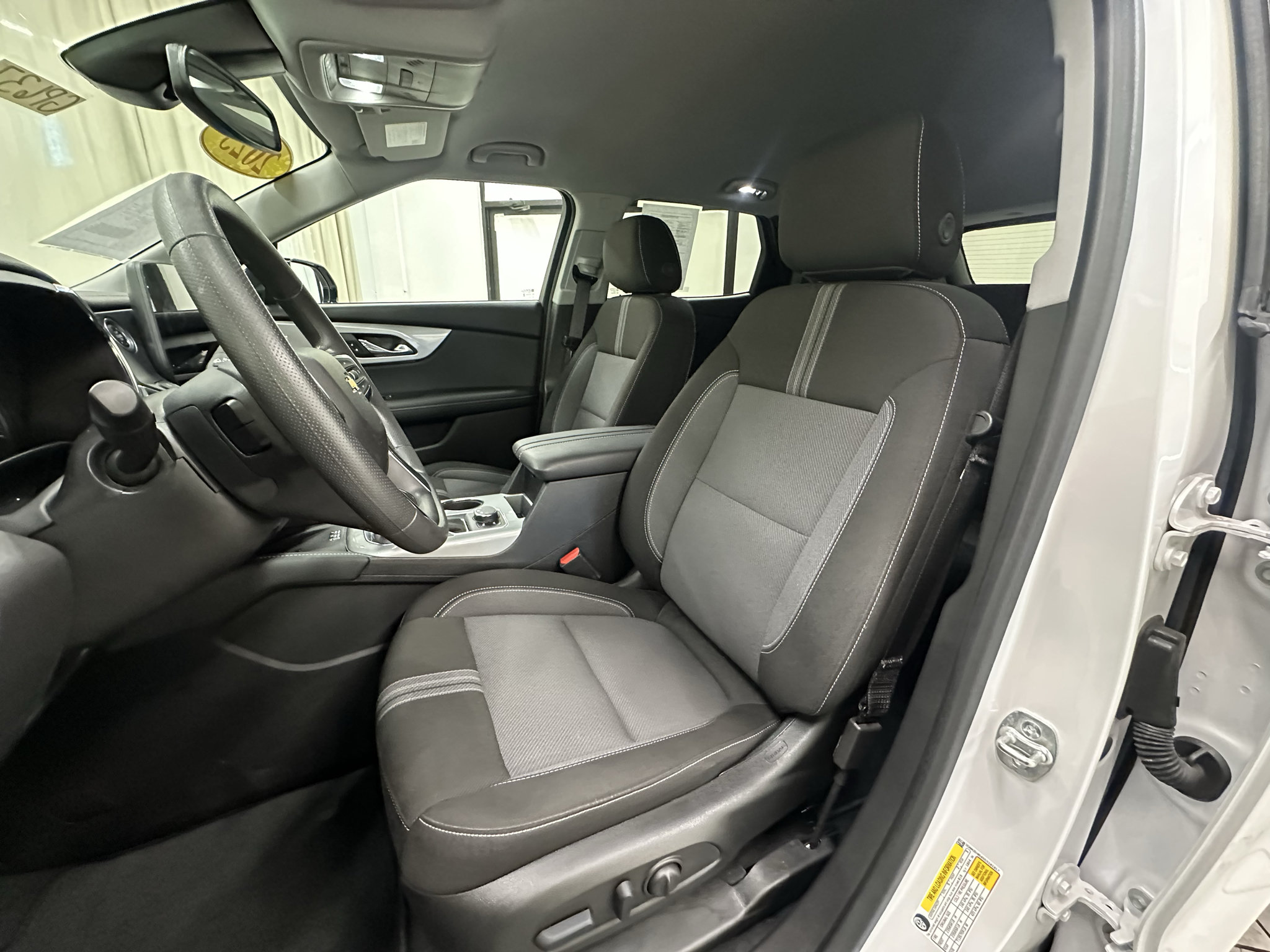 Certified 2025 Chevrolet Blazer LT w/ Convenience Package AWD/4WD image 25