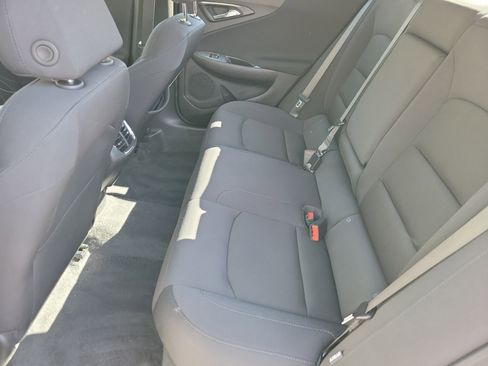 Used 2025 Chevrolet Malibu LT image 8