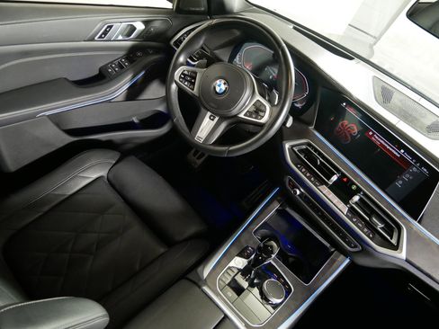 Used 2023 BMW X5 xDrive40i w/ M Sport Package image 9