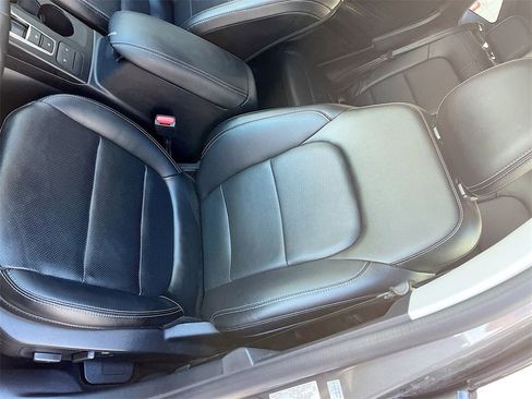 Used 2022 Ford Escape SEL image 18