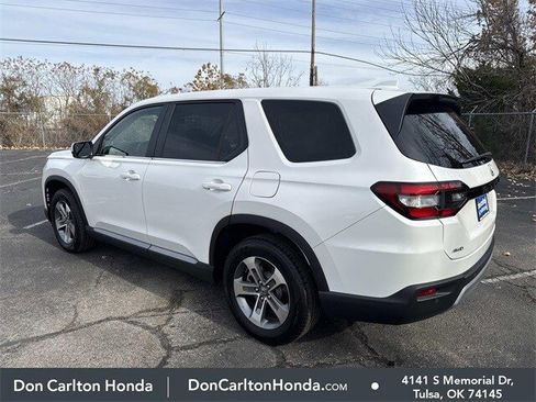 Certified 2025 Honda Pilot EX-L image 10